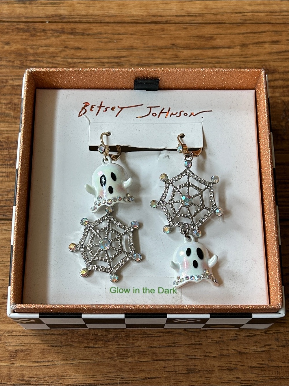 Betsey Johnson Halloween Ghost & Spiderweb Earrings Glow in the Dark New NIB